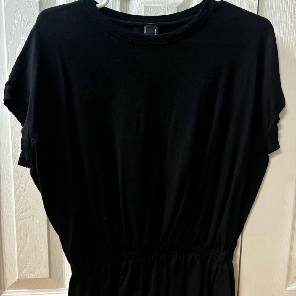 Black Short Sleeve Cinched Waist Top